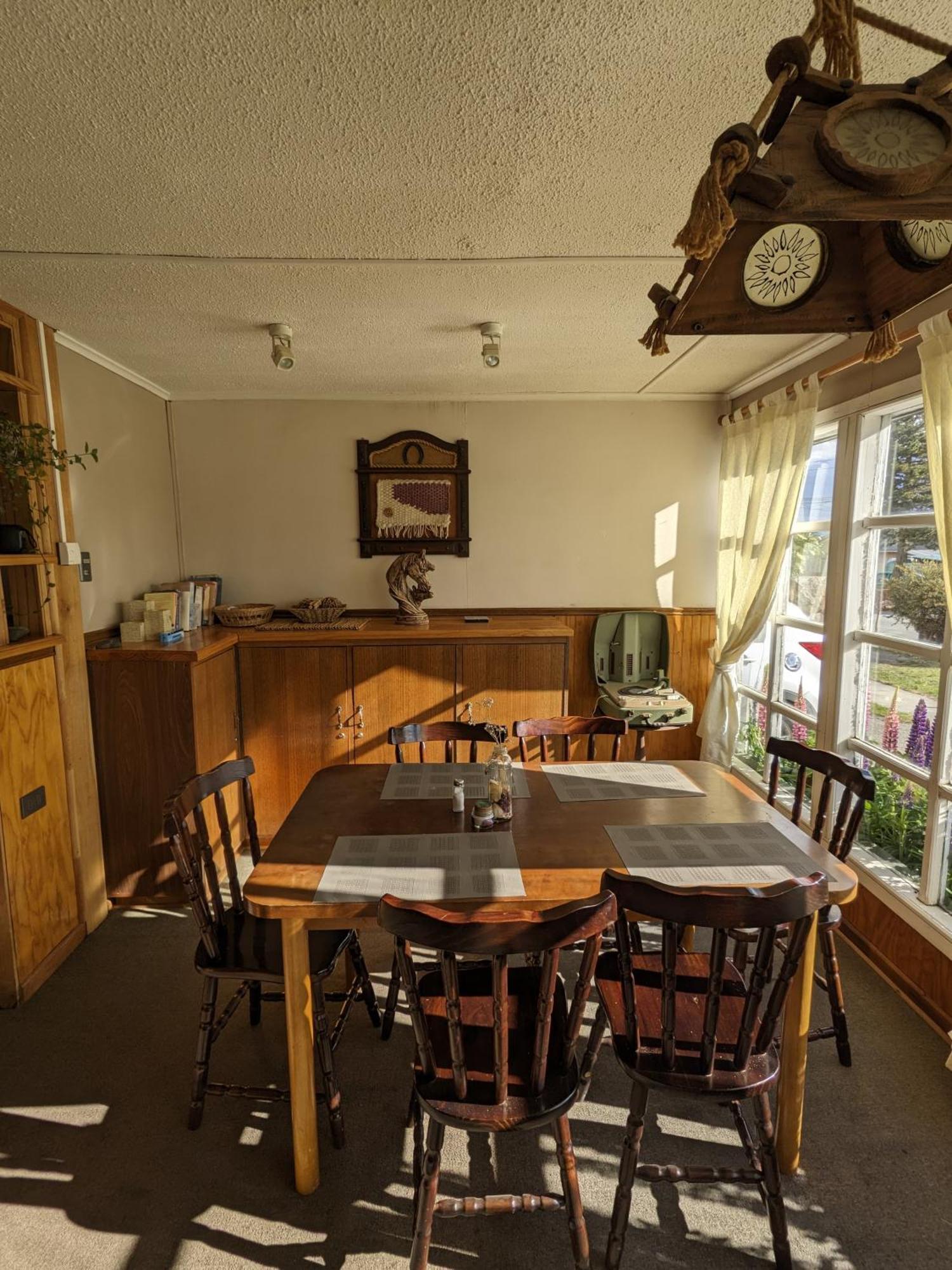 Big Bang Patagonia - Traveler Assistance Bed & Breakfast Puerto Natales Exterior photo