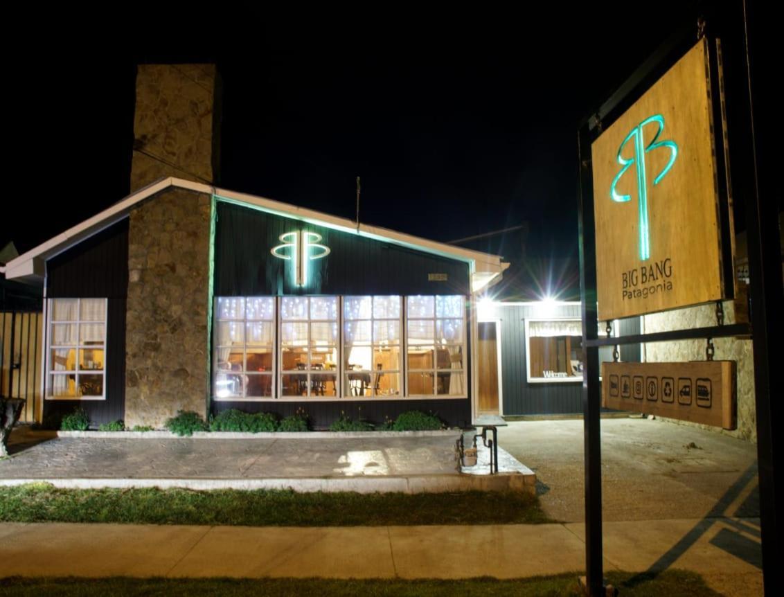 Big Bang Patagonia - Traveler Assistance Bed & Breakfast Puerto Natales Exterior photo