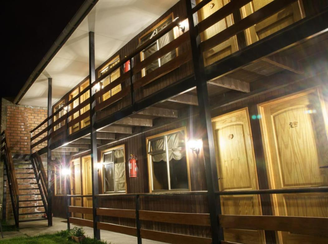 Big Bang Patagonia - Traveler Assistance Bed & Breakfast Puerto Natales Exterior photo
