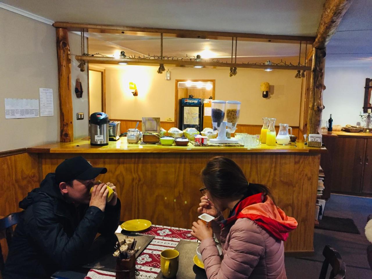 Big Bang Patagonia - Traveler Assistance Bed & Breakfast Puerto Natales Exterior photo
