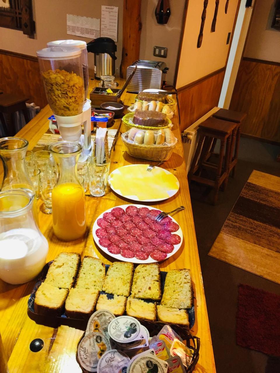 Big Bang Patagonia - Traveler Assistance Bed & Breakfast Puerto Natales Exterior photo